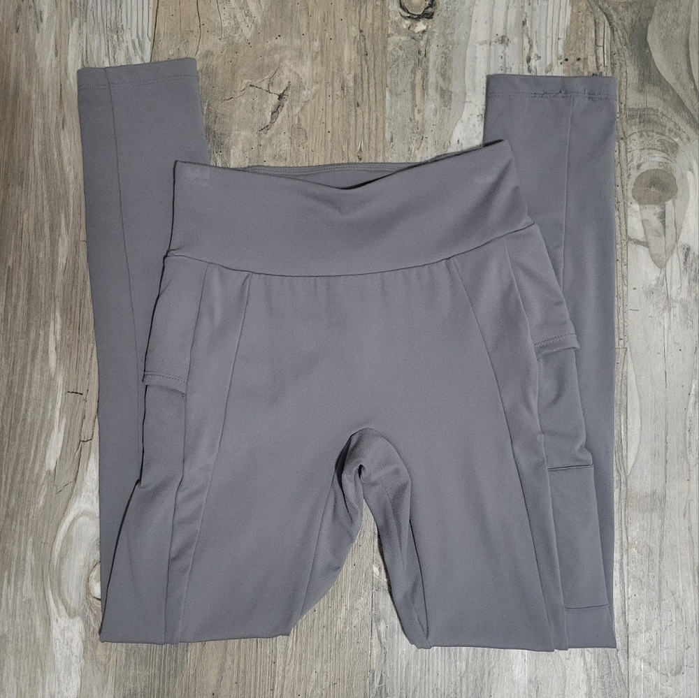 Gymshark Leggings With Multiple Pockets Size Small - image 1